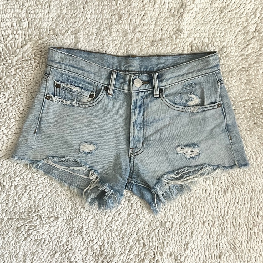 BDG Essential Short